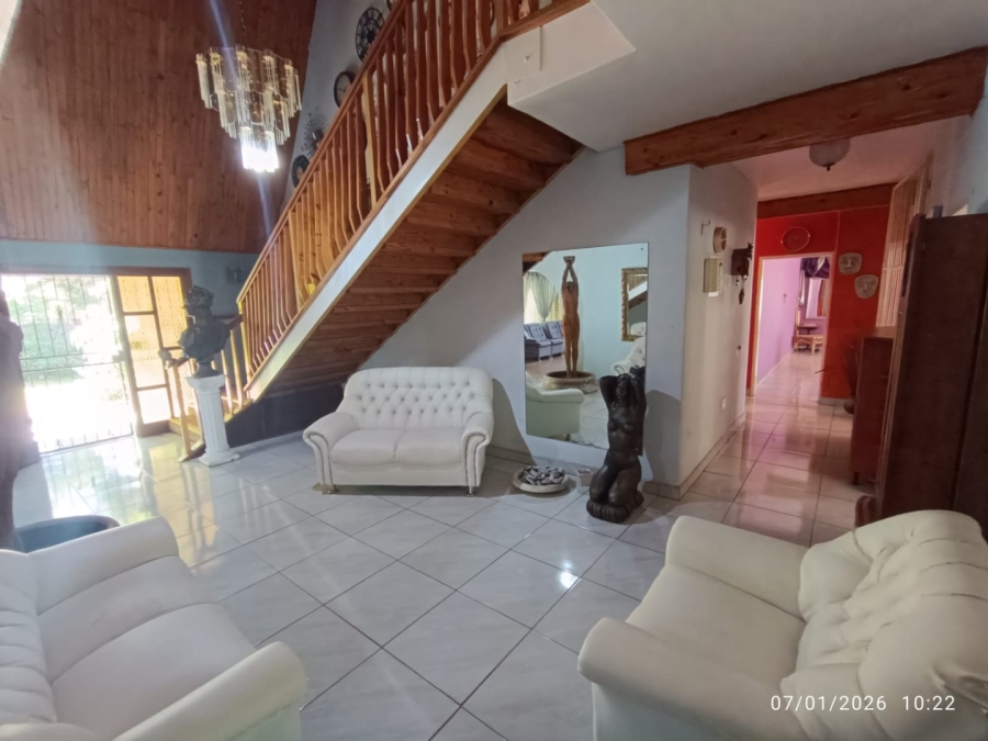 5 Bedroom Property for Sale in Wilkeville North West